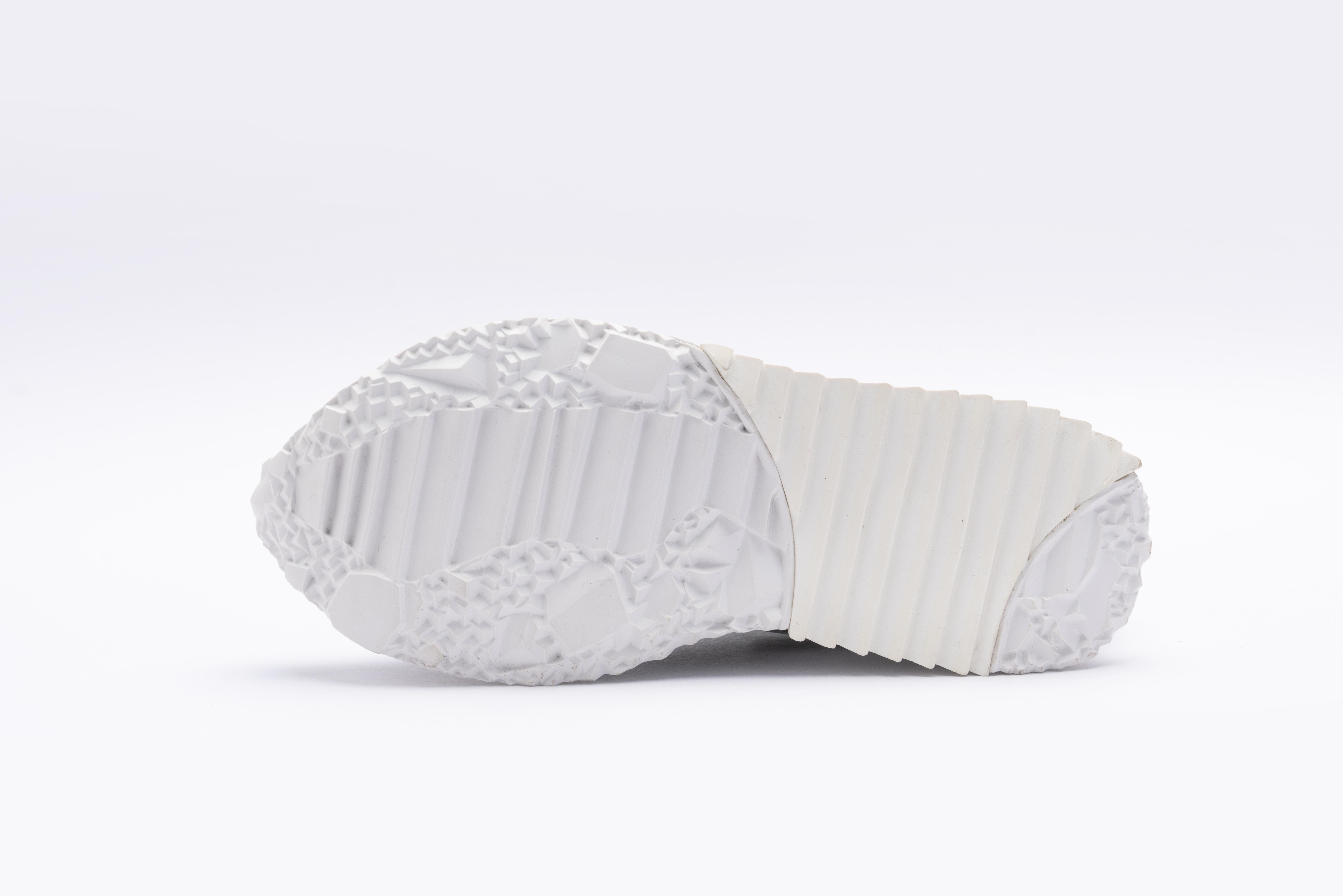 黑色弹力布 /白色平纹胎牛皮